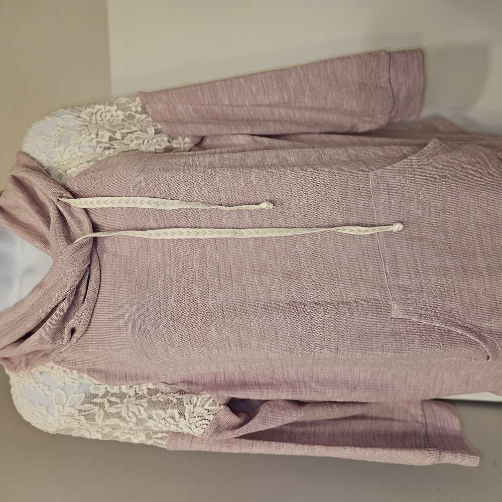 Pink H with Lace Sleeves